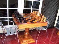 patio_wood_chess_table_04