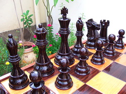 patio_wood_chess_table_07