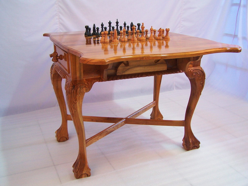 wooden_chess_table_17.jpg