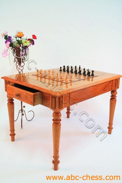 chess_table_hercules_01.jpg