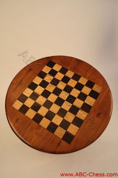wooden_chess_table_swan_06.jpg