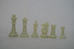 plastic-chess-05